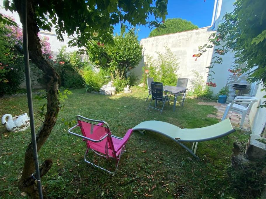 Maison De Vacances Climatisee 4 Etoiles サン・ジョルジュ・ド・ディドンヌ エクステリア 写真